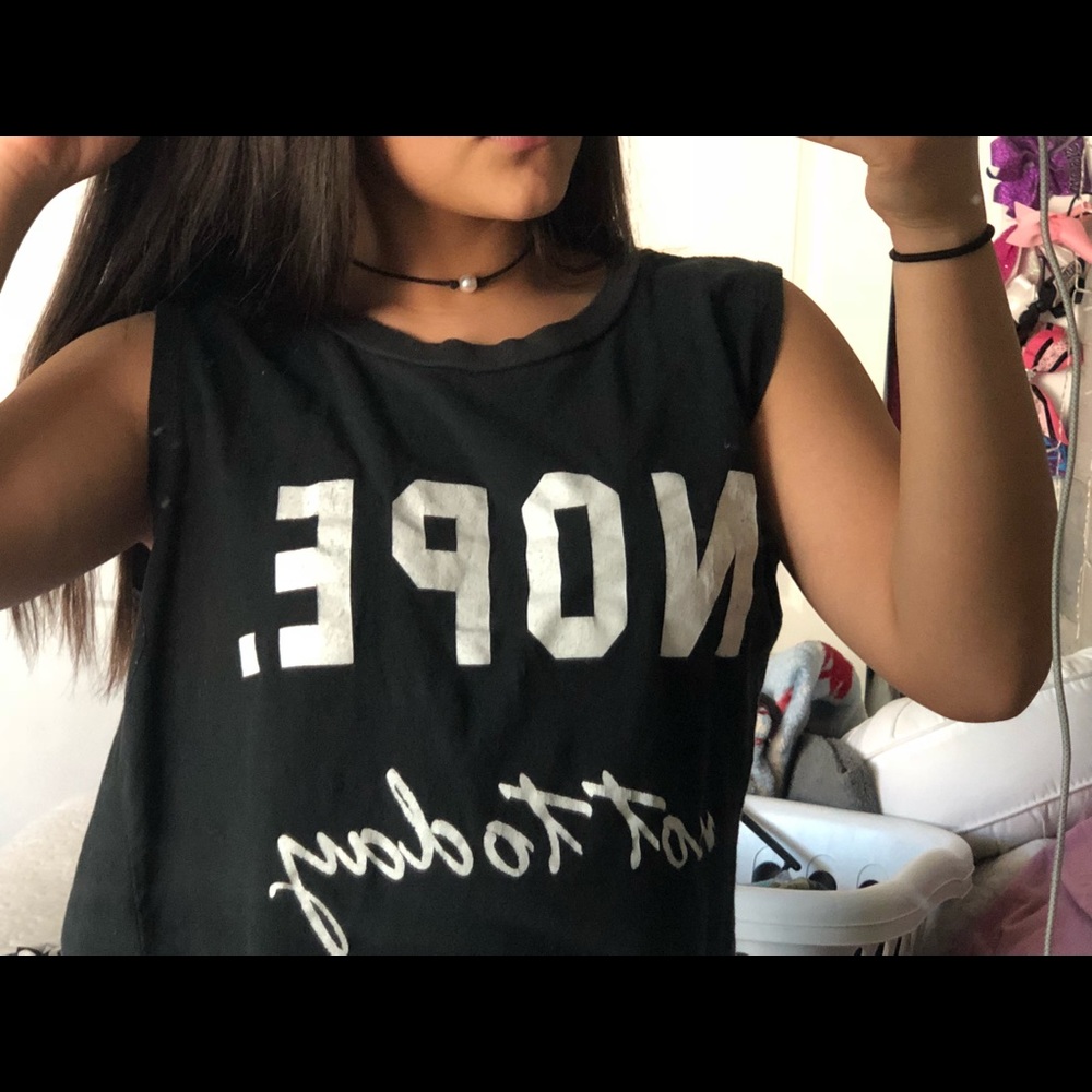 black tee